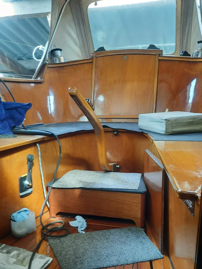 Polyester Sailboat Fellowship 33