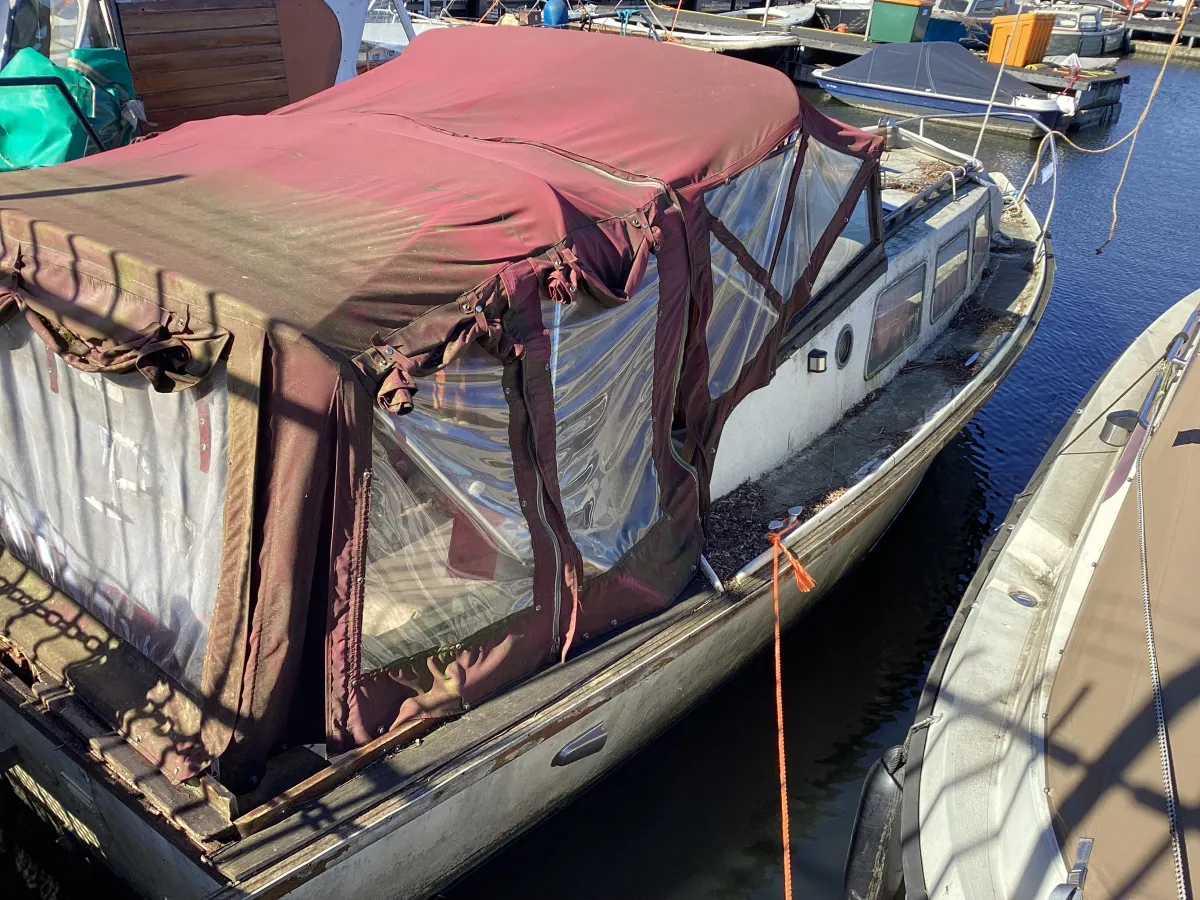 Polyester Budgetboat Cabin boat 700