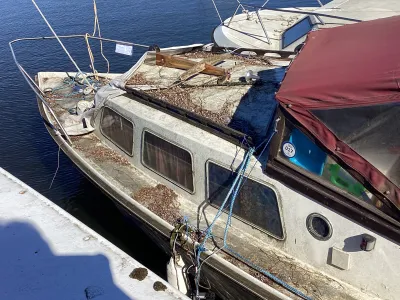 Polyester Budgetboat Cabin boat 700 Photo 2
