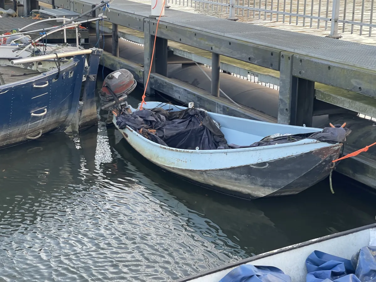 Steel Budgetboat Vlet 380
