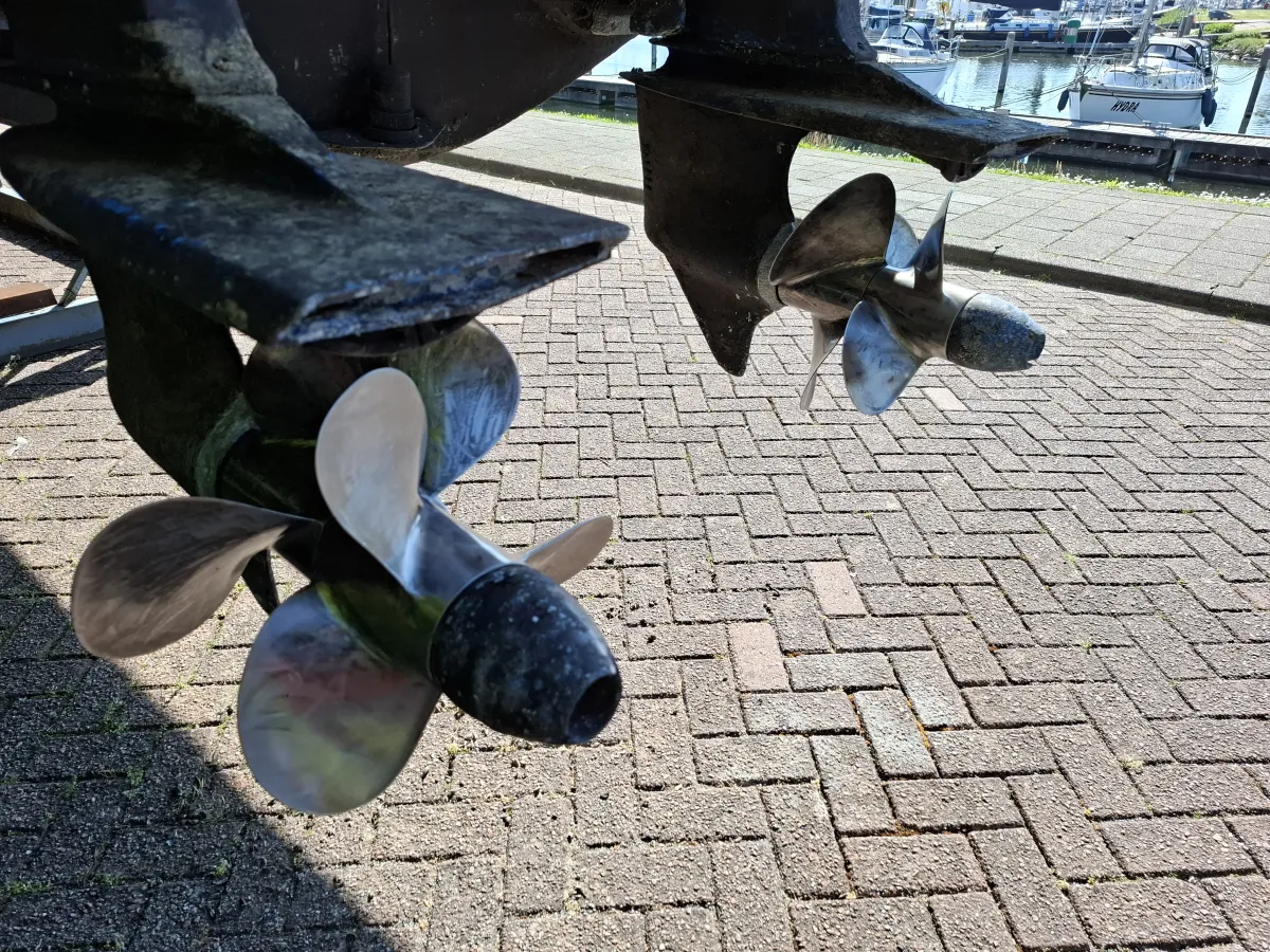 Polyester Speedboot Mira 40