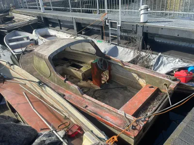 Polyester Budgetboat Motorboat 400 Photo 1