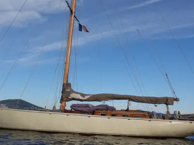 Wood Sailboat Race Bermudian Cutter Photo 1