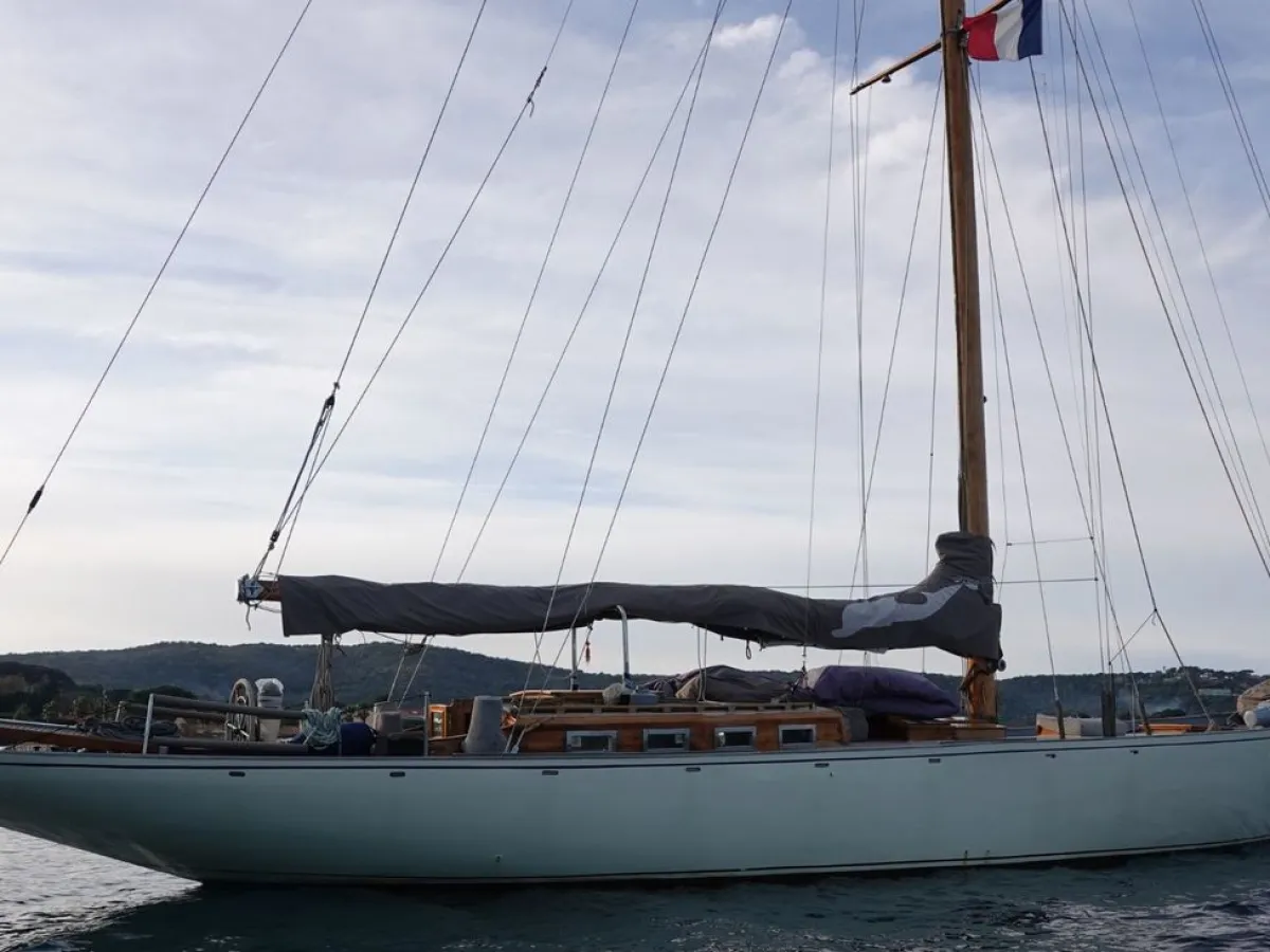 Wood Sailboat Race Bermudian Cutter