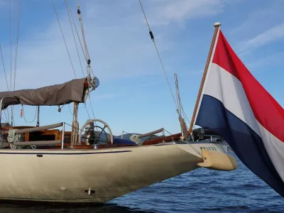 Wood Sailboat Race Bermudian Cutter Photo 4