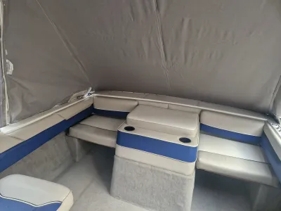 Polyester Speedboat Bayliner 1952 CAPRI Photo 4