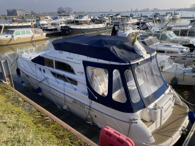 Polyester Motorboat Sealine 420 Statesman Photo 4