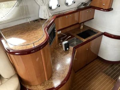 Polyester Motorboat Sealine 420 Statesman Photo 23
