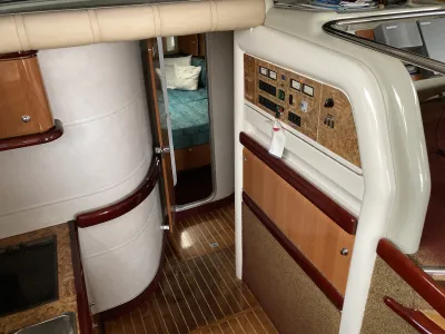 Polyester Motorboat Sealine 420 Statesman Photo 24
