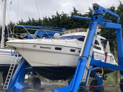 Polyester Motorboat Sealine 420 Statesman Photo 36