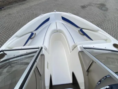 Polyester Speedboat Bayliner 185 Photo 3