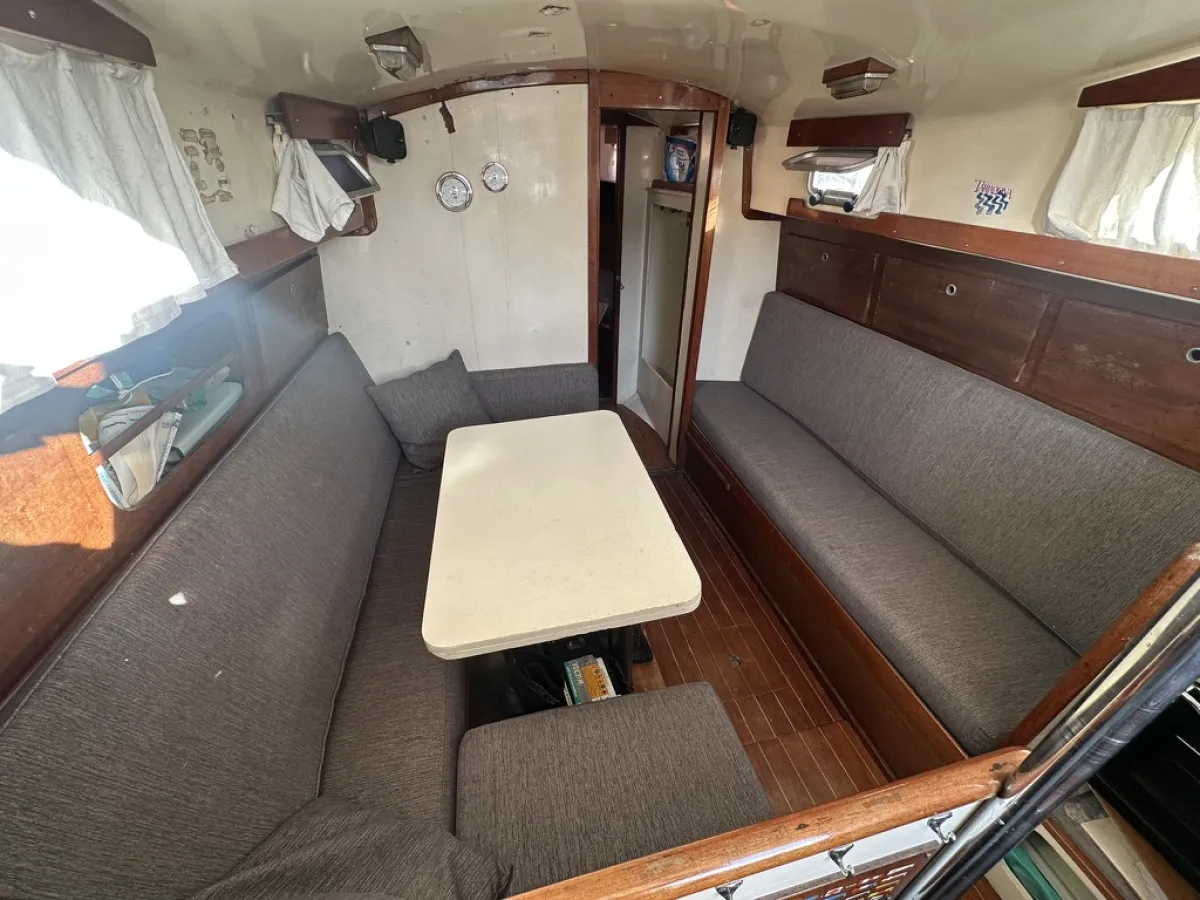 Polyester Sailboat Frans Maas Raider 35