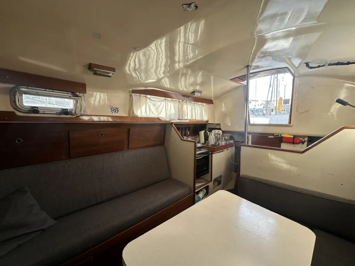 Polyester Sailboat Frans Maas Raider 35