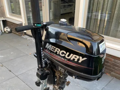  outboard motor Mercury 5pk Photo 0