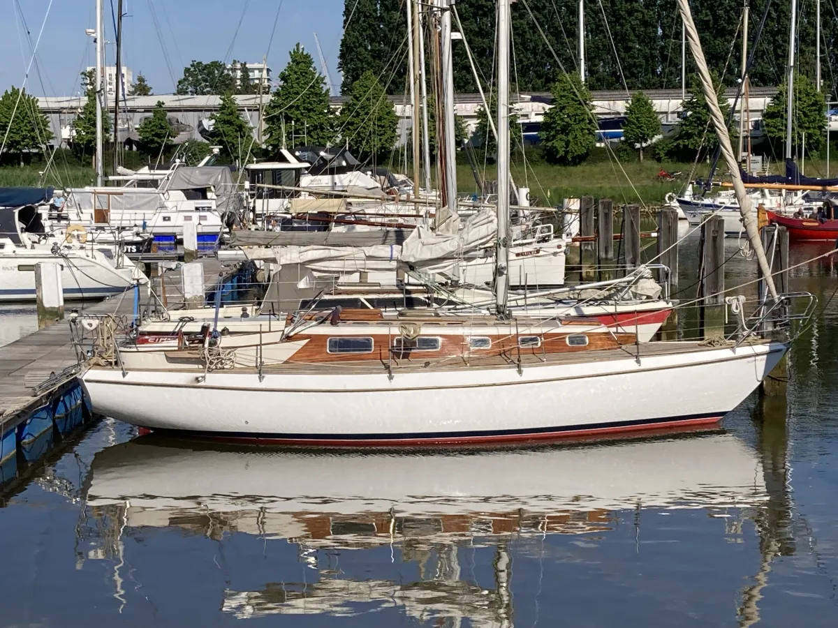 Polyester Sailboat Vindo 40