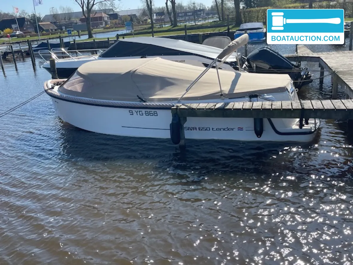Thumbnail - Corsiva 650 tender