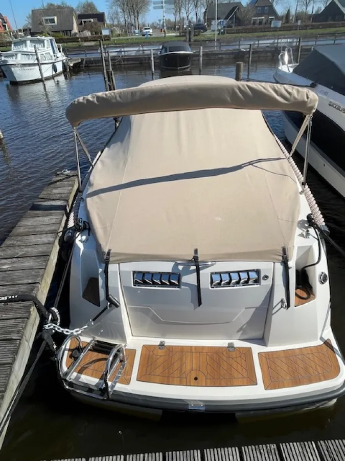 Polyester Sloop Corsiva 650 tender