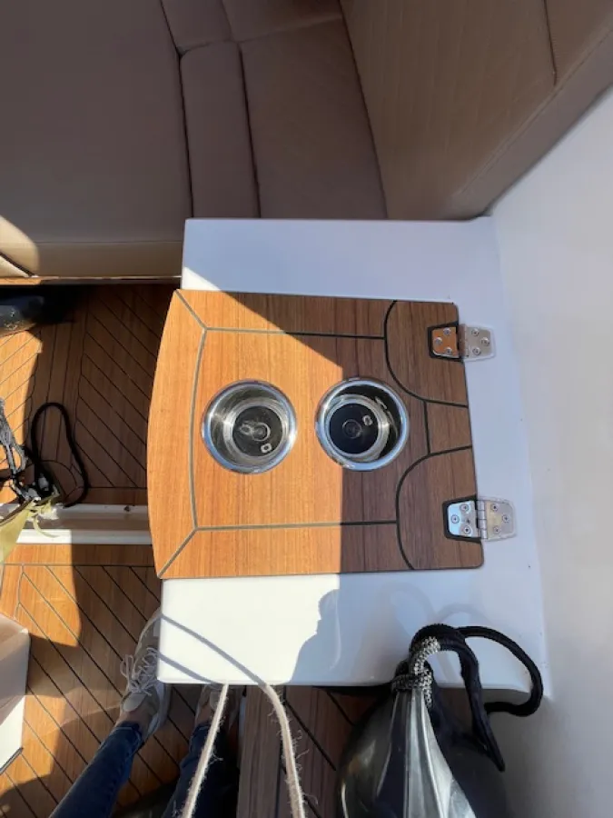 Polyester Sloop Corsiva 650 tender