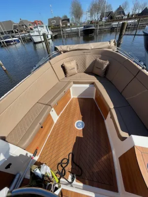 Polyester Sloop Corsiva 650 tender Photo 11