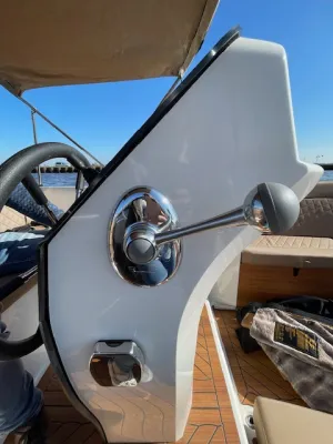 Polyester Sloop Corsiva 650 tender Photo 15