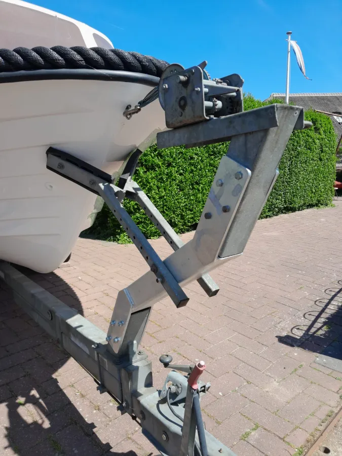 Polyester Barque Bemaster 731