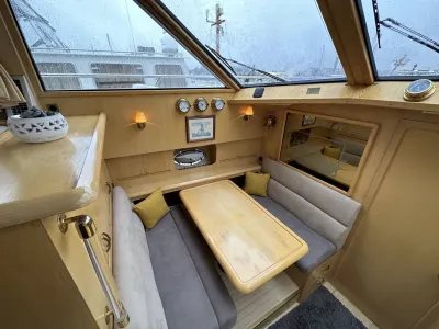 Polyester Motorboat President 425 Photo 23