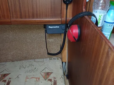 Polyester Sailboat Cobra 33 Photo 28