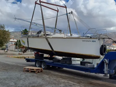 Polyester Sailboat Cobra 33 Photo 30
