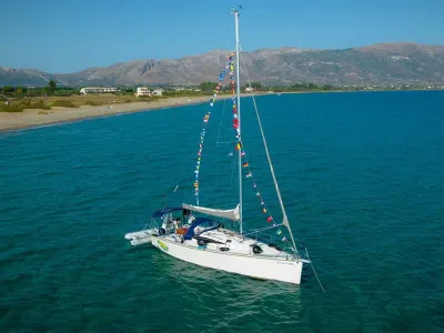 Polyester Sailboat Cobra 33 Photo 33