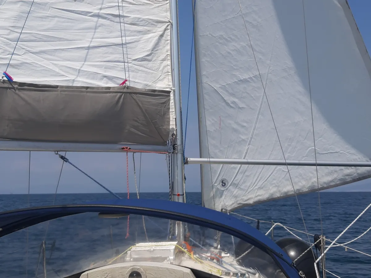 Polyester Sailboat Cobra 33