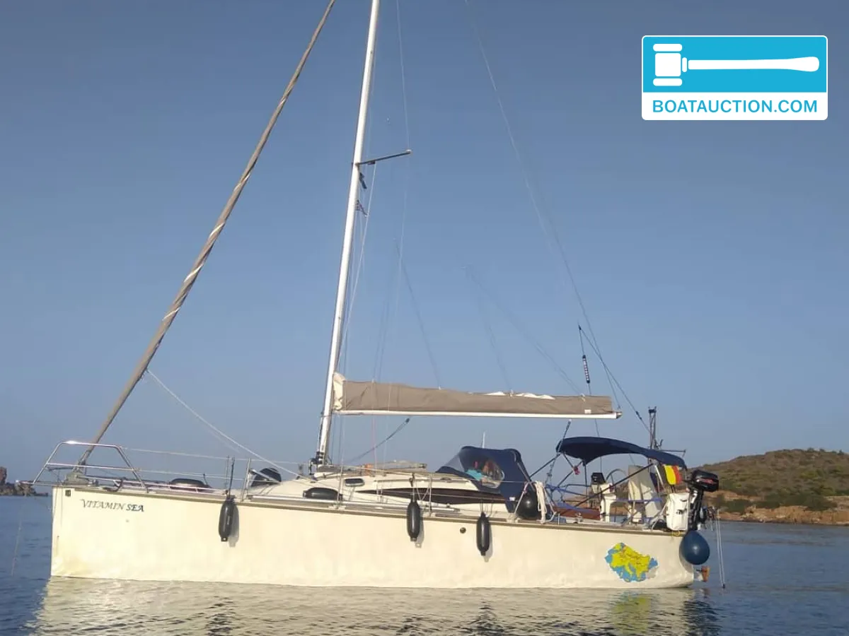 Thumbnail - Cobra 33