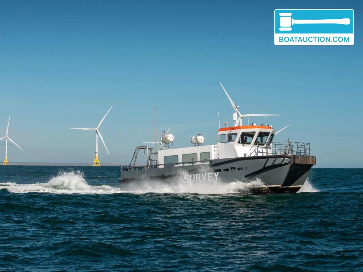 Thumbnail - Crew Tender Catamaran