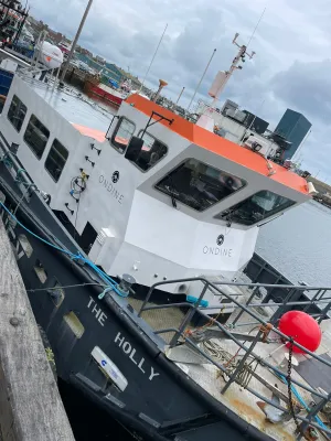 Aluminium Arbeitsboot Crew Tender Catamaran Foto 2