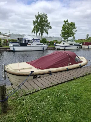 Polyester Sloop Oud Huijzer 560 Photo 2