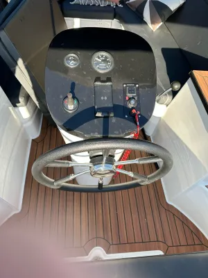 PVC Sloop Maxima 620 Photo 4