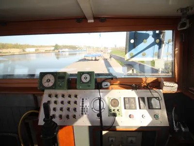 Steel Houseboat Chantier de Thuin Freycinet Photo 3