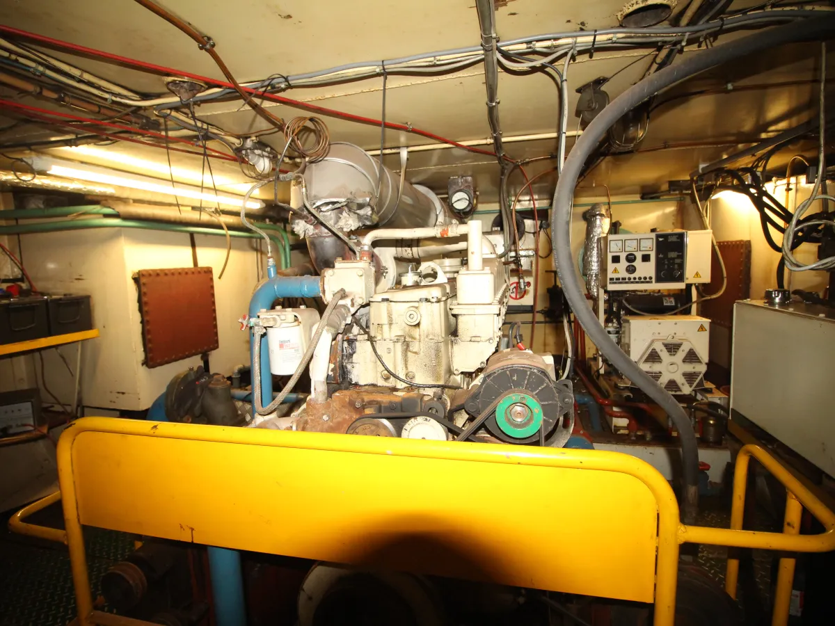 Steel Houseboat Chantier de Thuin Freycinet