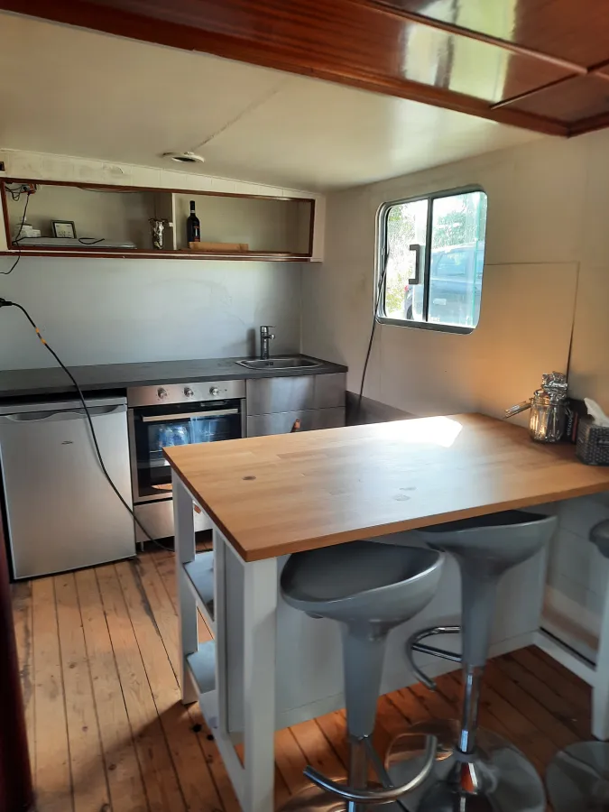 Steel Houseboat Chantier de Thuin Freycinet