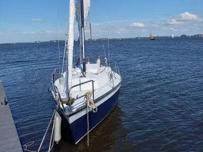 Polyester Zeilboot Wing 720 Foto 0