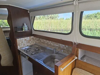 Steel Motorboat Motor cruiser 850 Photo 10