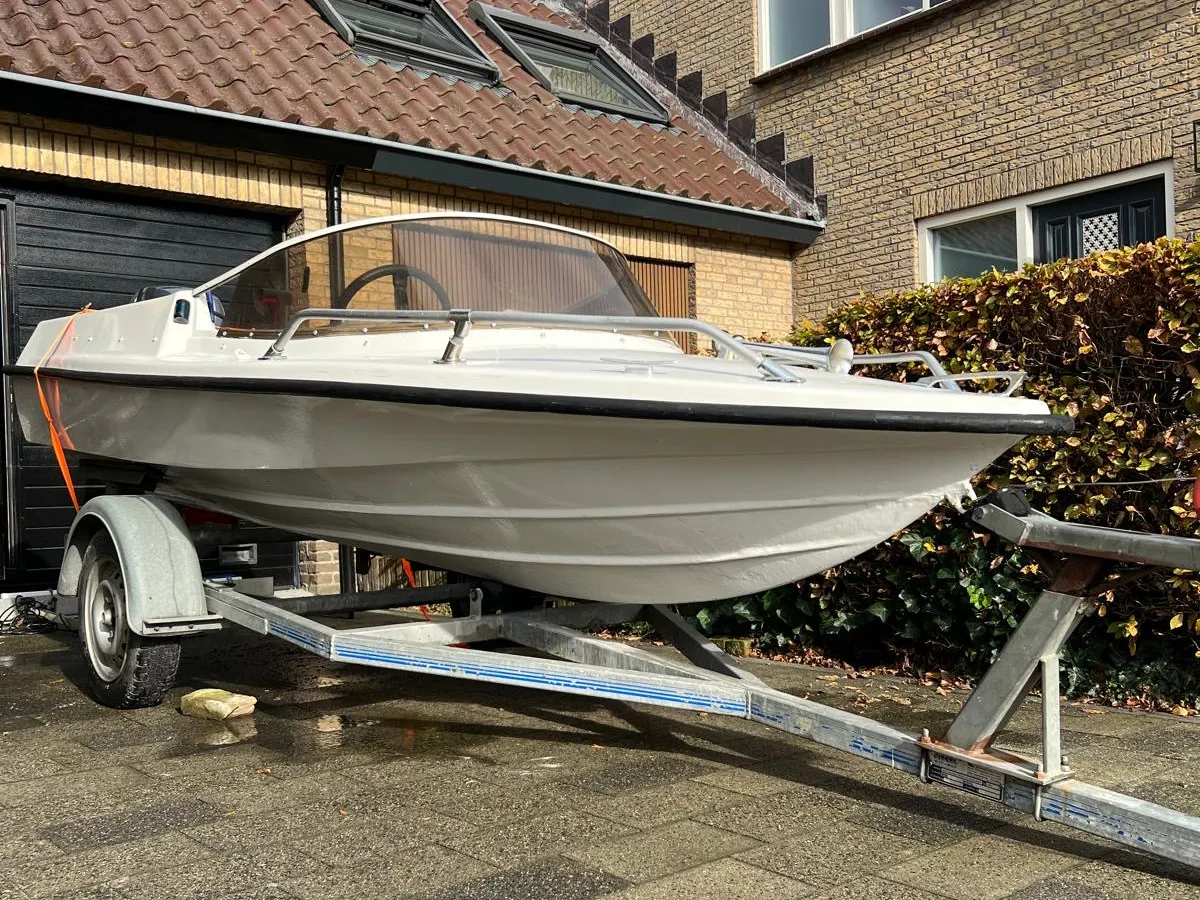 Polyester Speedboat Placom 360