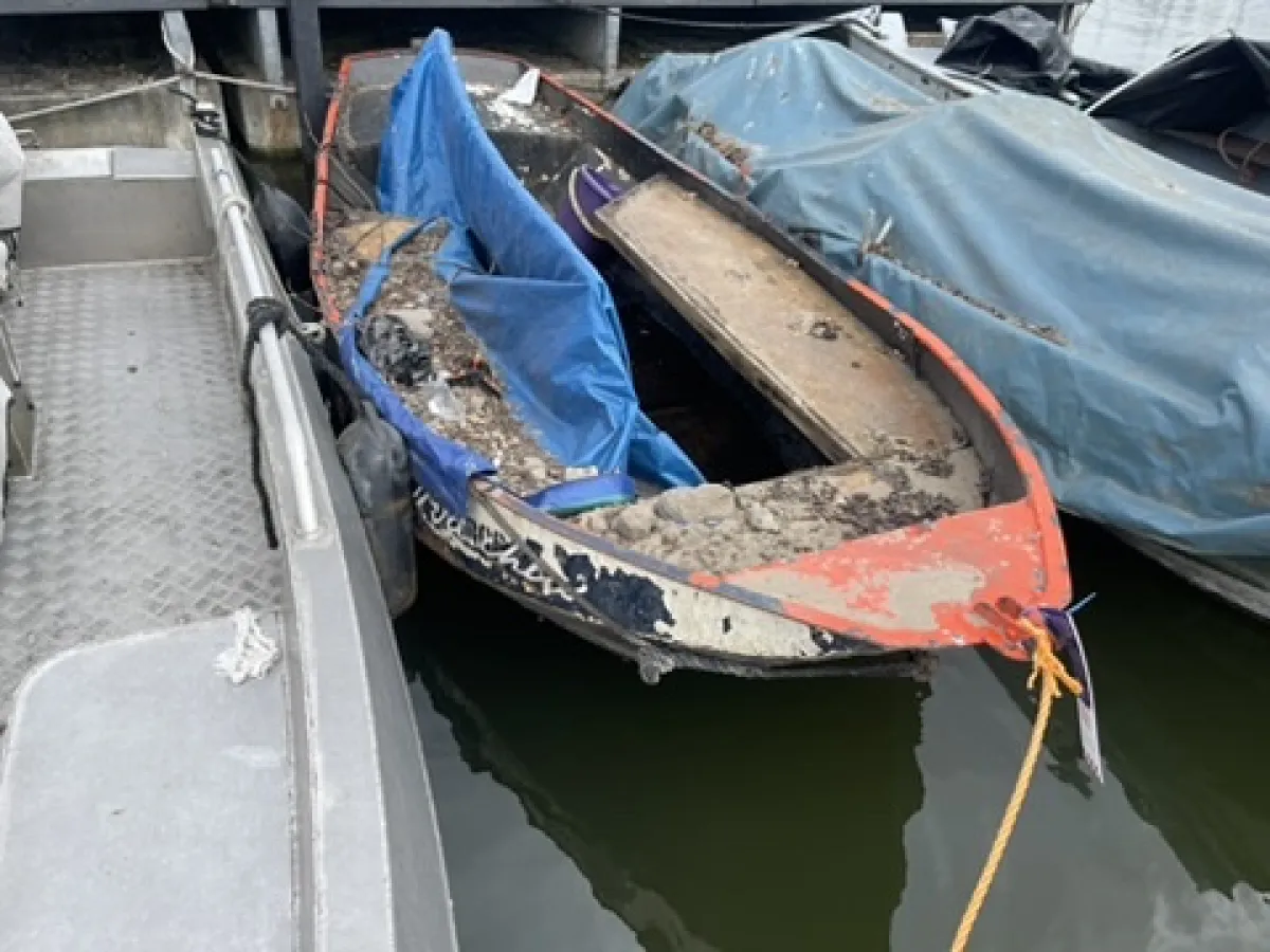 Steel Budgetboat Vlet 350