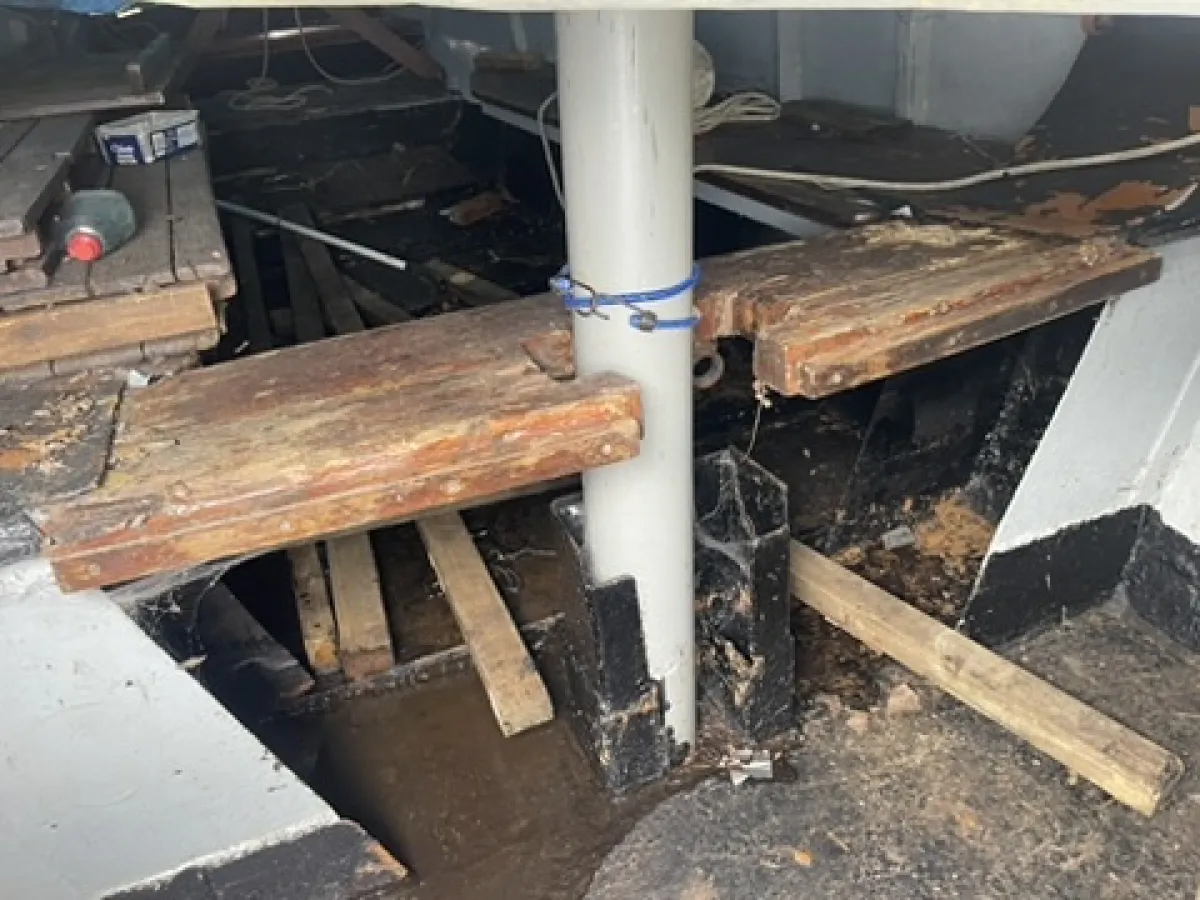 Steel Budgetboat Zeeschouw 550