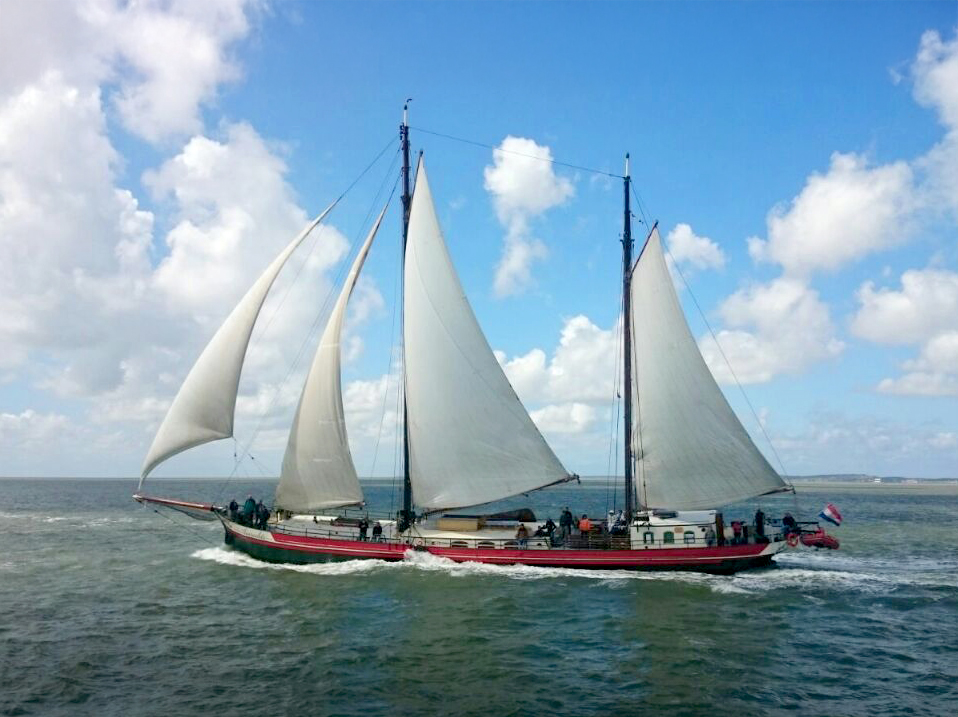 Statig schip van het varend erfgoed van Nederland, tweemaster klipper