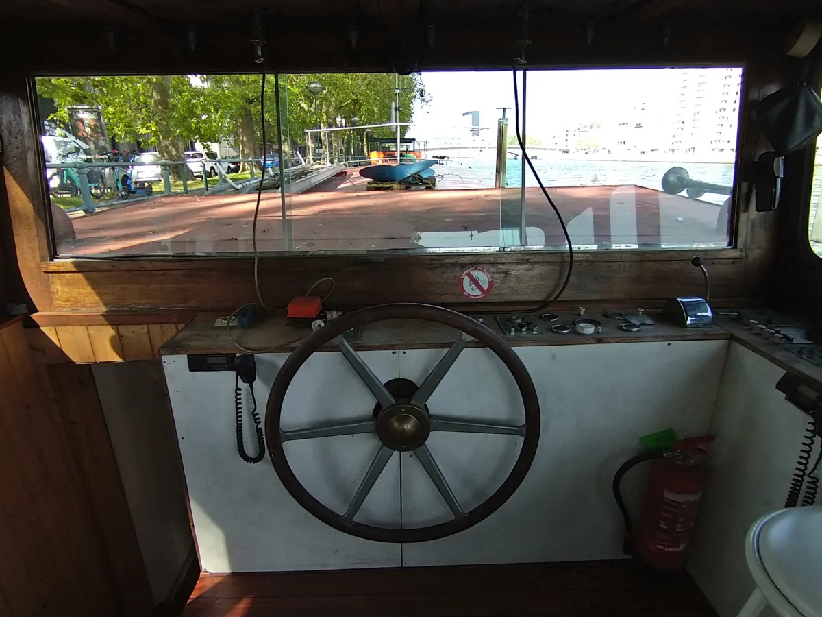 Staal Woonboot Arsenal de Cherbourg Freycinet