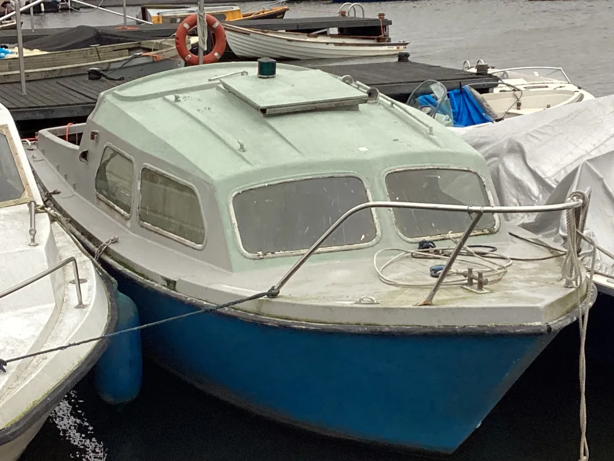 Polyester Budgetboot Kajuitzeilboot 700