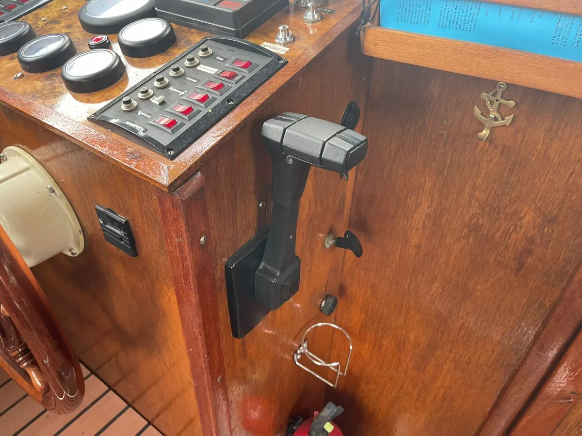 Steel Motorboat Tjeukemeer 900AK