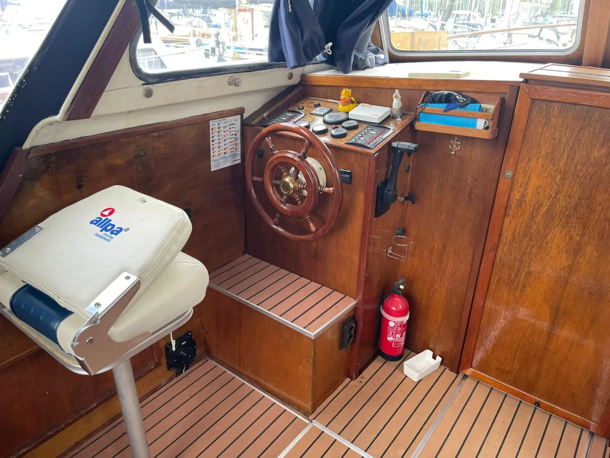 Steel Motorboat Tjeukemeer 900AK