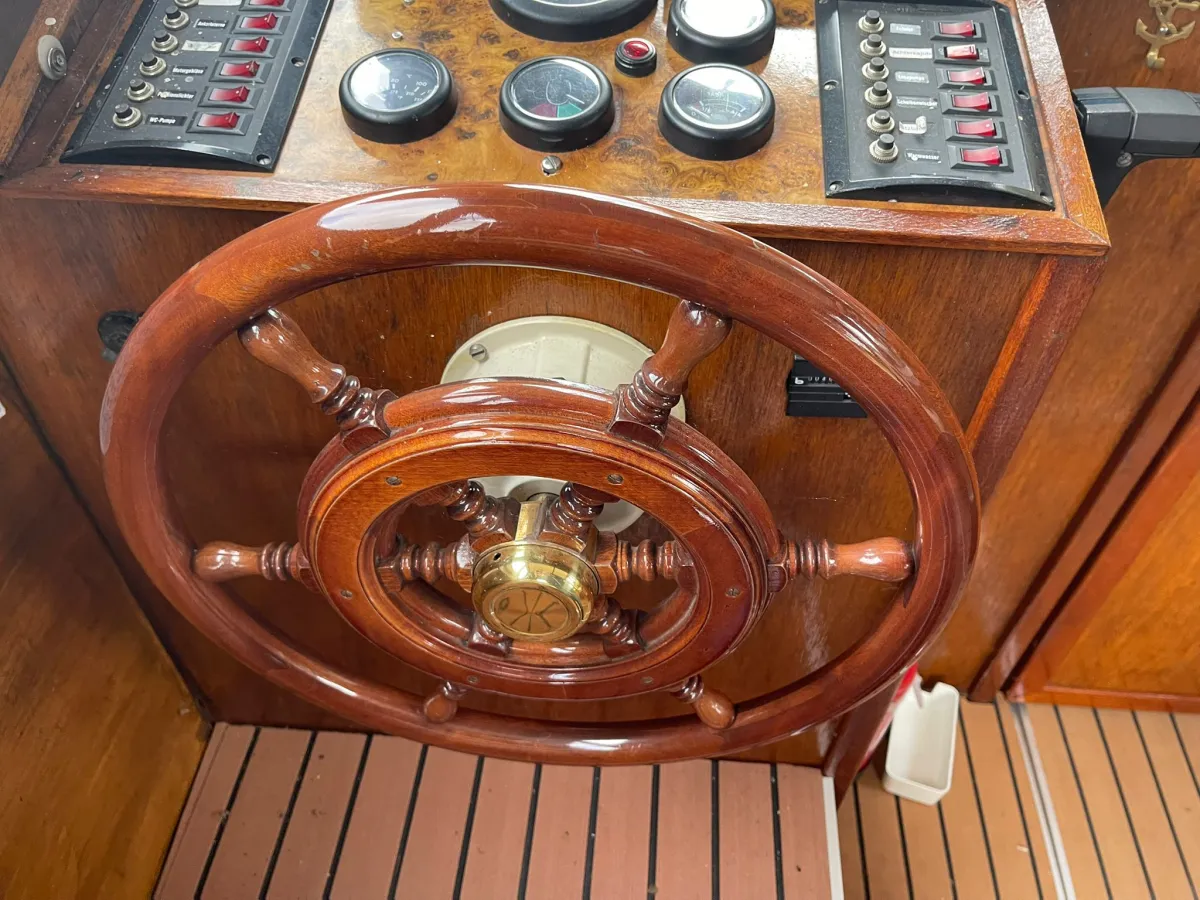 Steel Motorboat Tjeukemeer 900AK