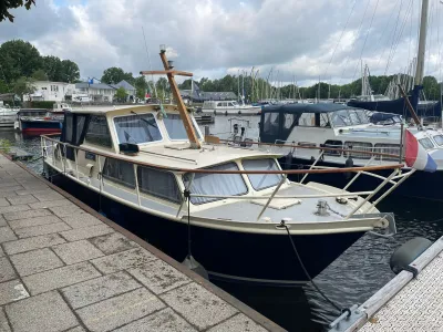 Steel Motorboat Tjeukemeer 900AK Photo 1